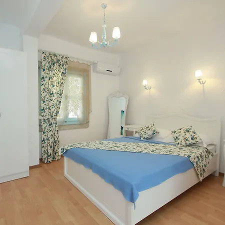 ホテル Cakirbey *